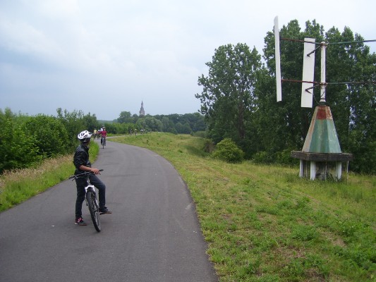 nmo27.JPG